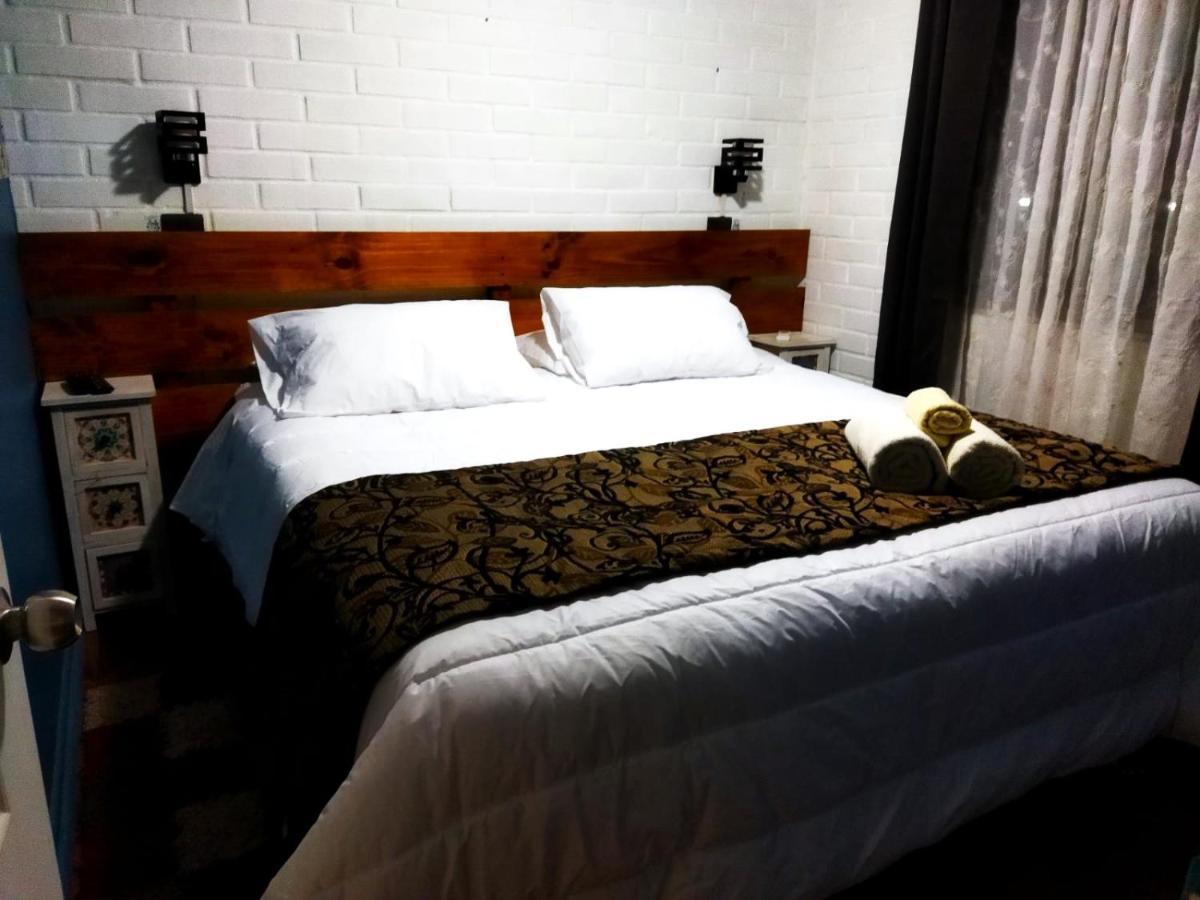 Casa Roble Anejo Bed & Breakfast Santa Cruz Esterno foto